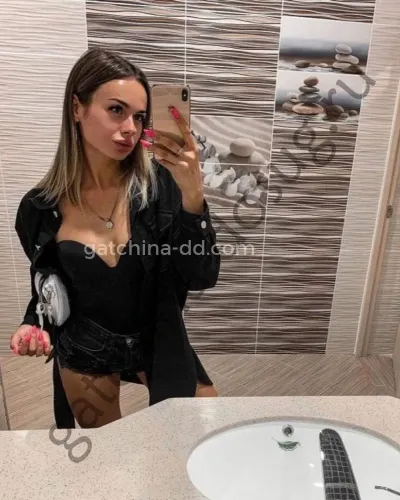 Карина, проститутка Гатчина — фото 1